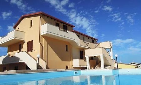 Residence Li Russi Castelsardo Bagian luar foto